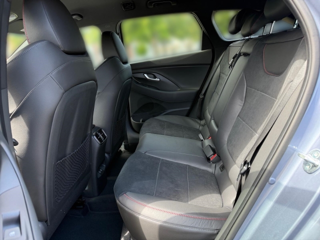 Foto 1 - i30 N LINE AUTOMATIK+ELEKTR. SITZE+TOTWINKEL+NAVI, meta blue / mic (blau)