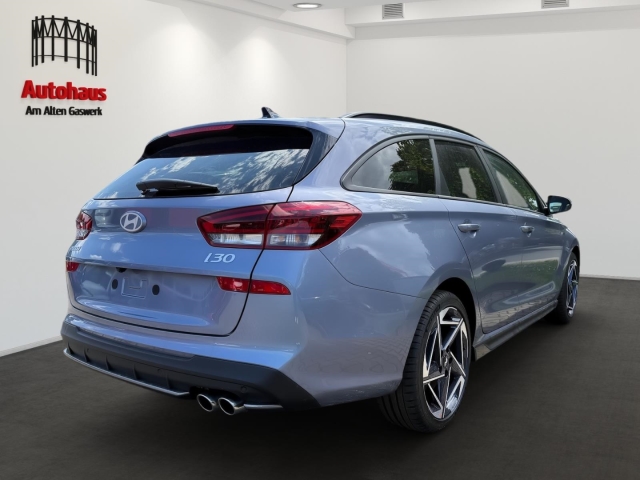 Foto 1 - i30 N LINE AUTOMATIK+ELEKTR. SITZE+TOTWINKEL+NAVI, meta blue / mic (blau)