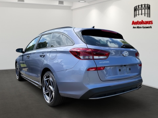 Foto 1 - i30 N LINE AUTOMATIK+ELEKTR. SITZE+TOTWINKEL+NAVI, meta blue / mic (blau)